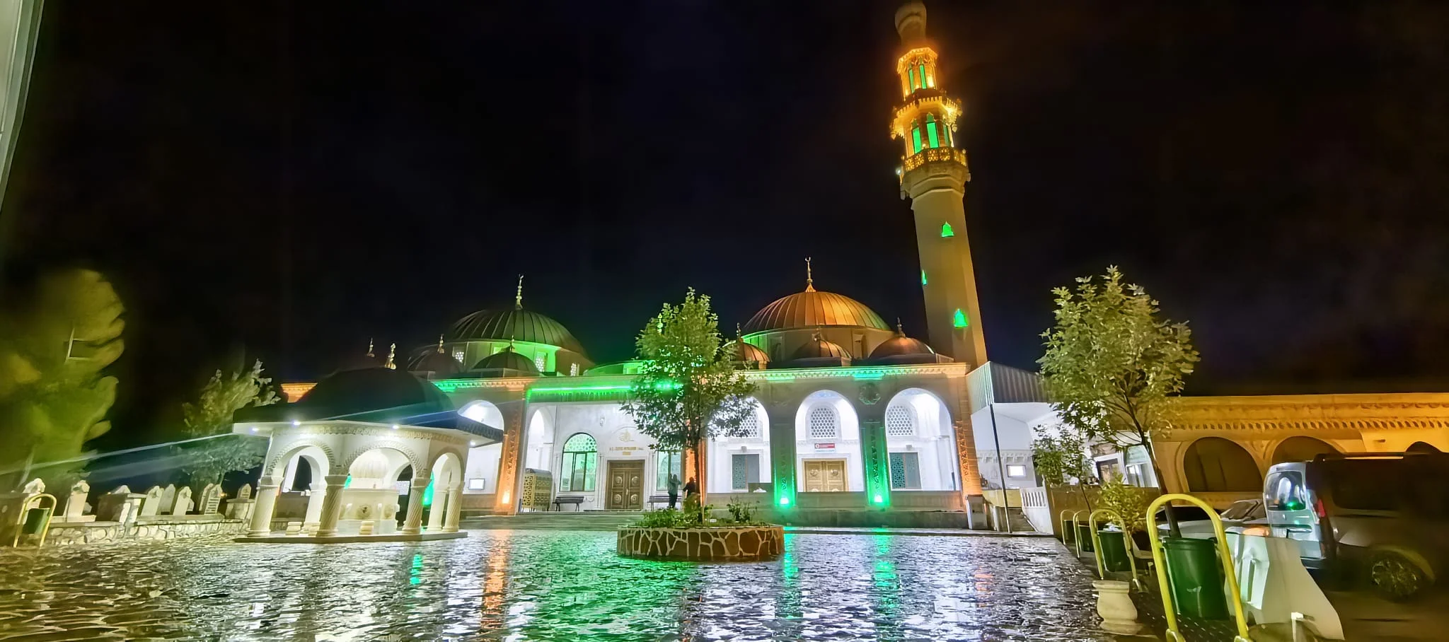 Hz. Üzeyir Külliyesi Gece Görünüm